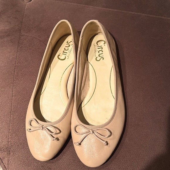 EUC Sam Edelman Flat Shoes - Picture 2 of 6